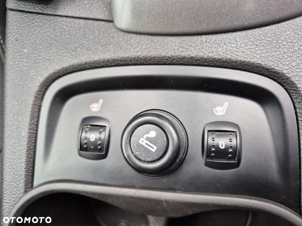 Ford Focus 1.6 TDCi Titanium - 19