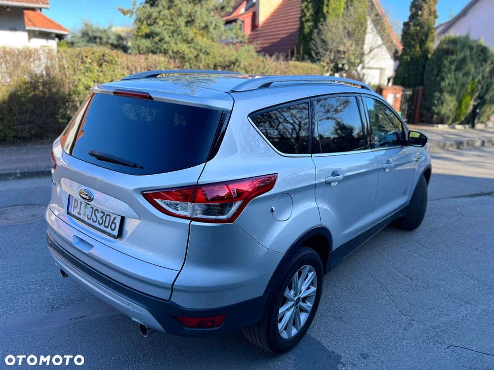 Ford Kuga 2.0 TDCi 2x4 Titanium - 5