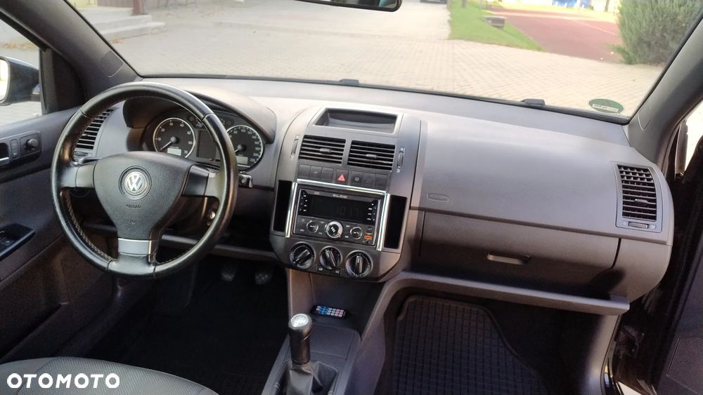 Volkswagen Polo - 22