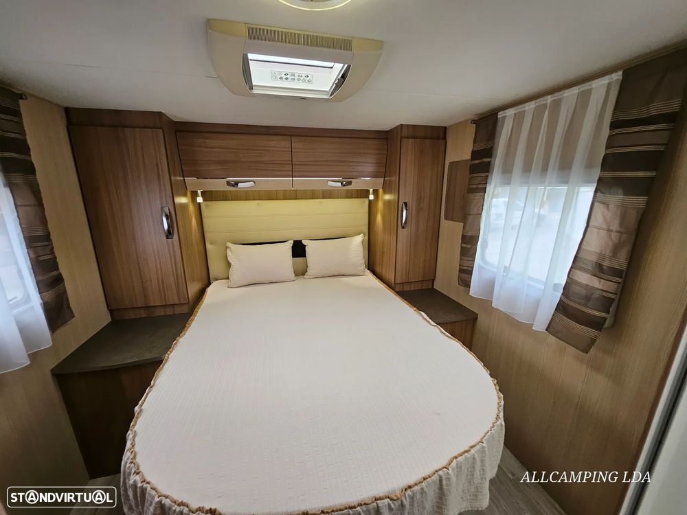 Pilote Aventura G740 CAMA CENTRAL/BASCULANTE - 33
