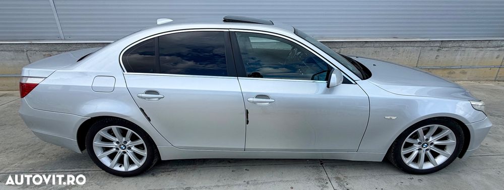 BMW Seria 5 520d Aut. - 14