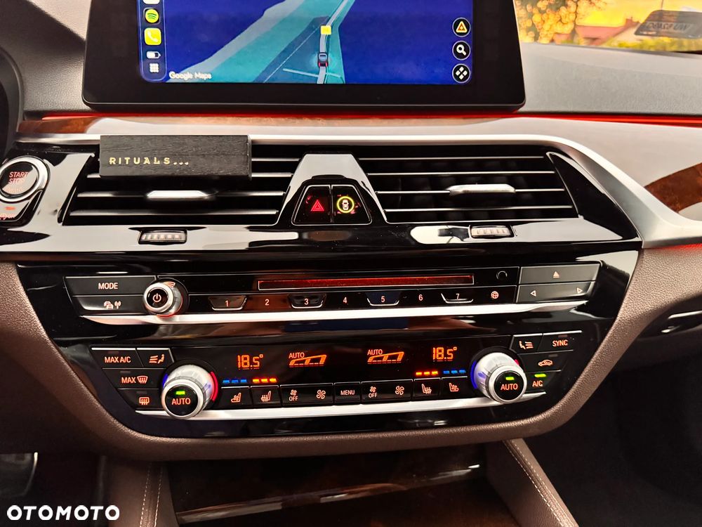 BMW Seria 5 540i xDrive M Sport sport - 39