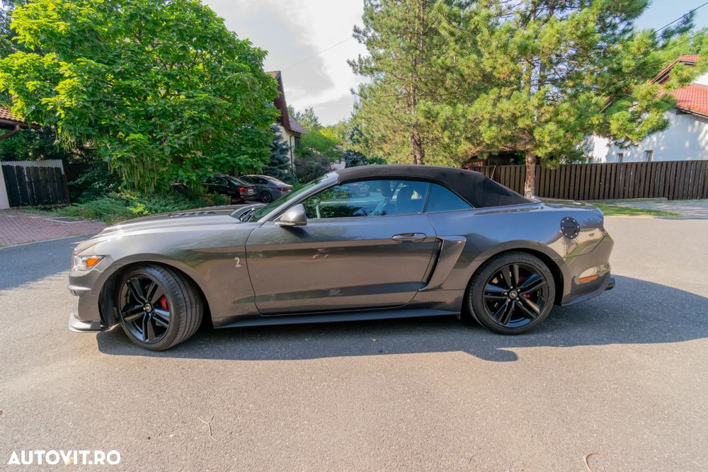 Ford Mustang - 7
