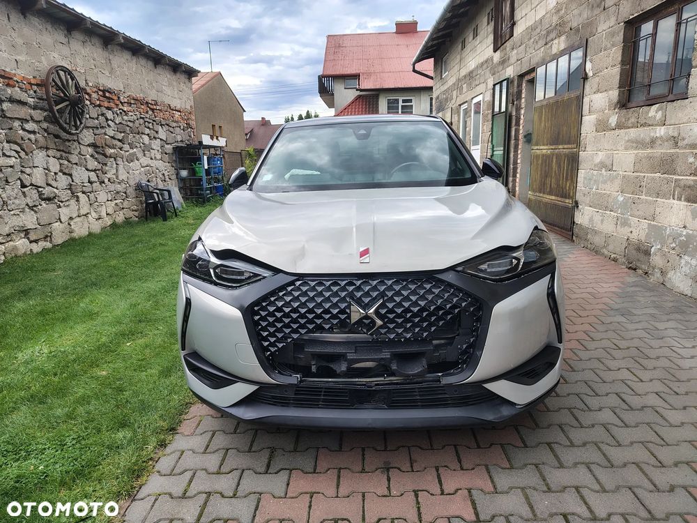 DS Automobiles DS 3 Crossback 1.2 PureTech Performance Line + - 2
