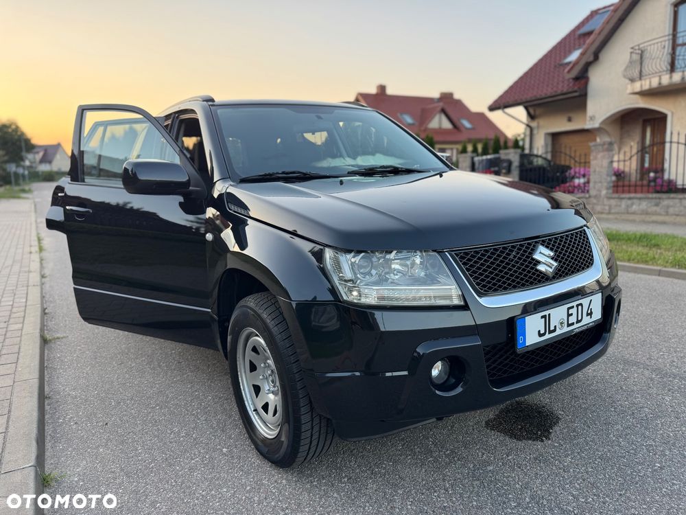 Suzuki Grand Vitara 2.0 Comfort Family - 39