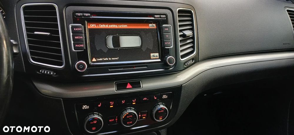Volkswagen Sharan 2.0 TDI 4Motion BlueMotion Technology Comfortline - 14