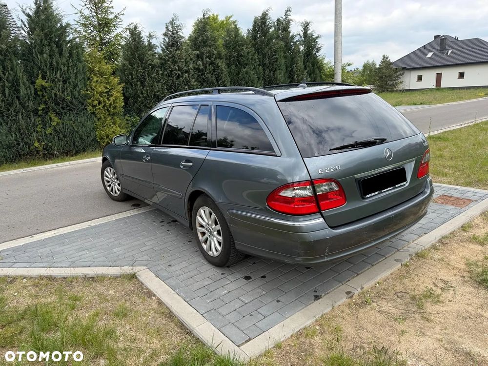 Mercedes-Benz Klasa E 220 CDI Automatik Elegance DPF BusinessEDITION - 10