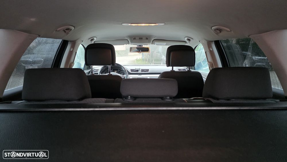 VW Passat Variant 1.6 TDI BlueMotion Comfortline - 8