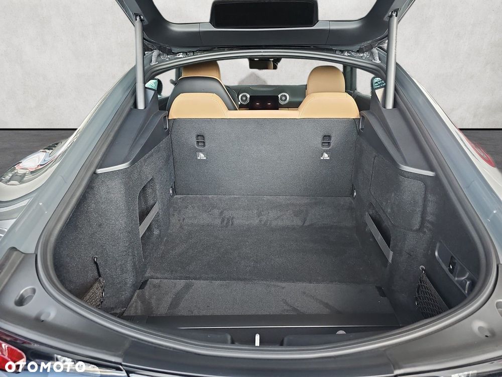 Mercedes-Benz AMG GT - 16