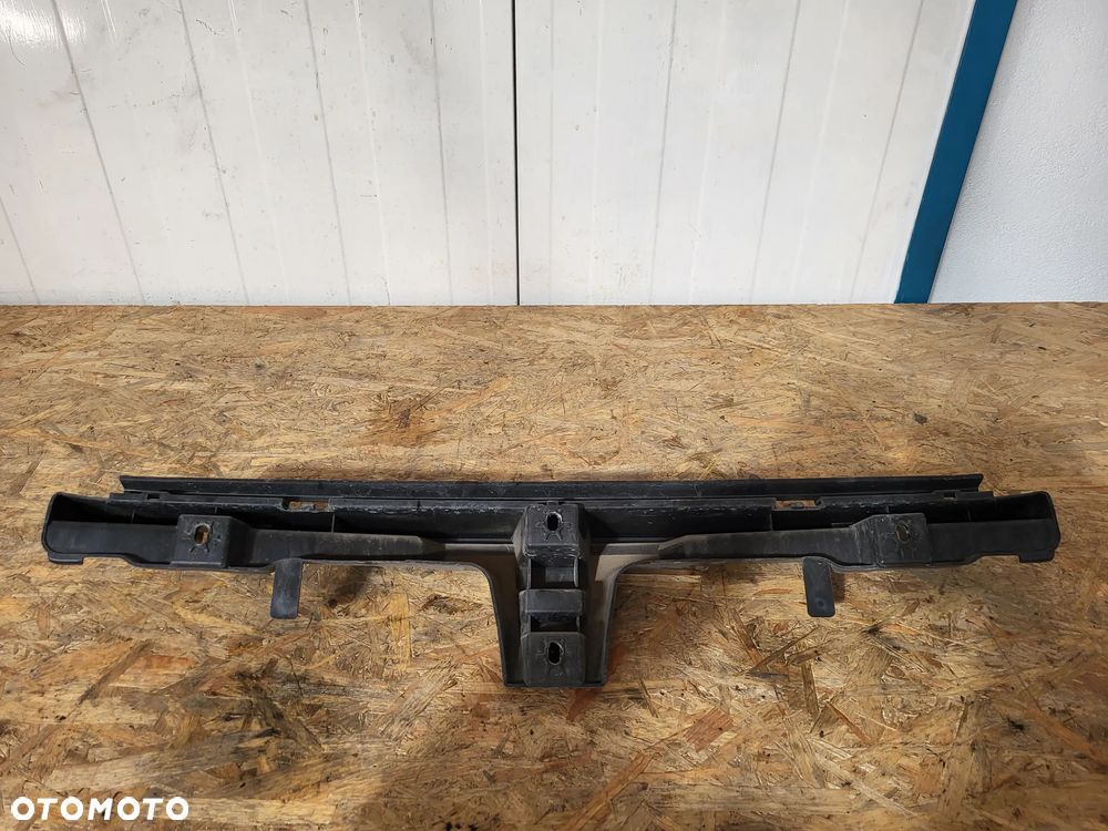 Ślizg środkowy mocowanie zderzaka tył Citroen DS4 - 3