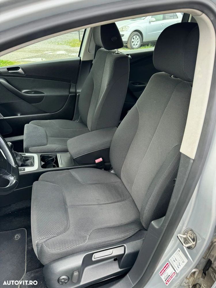 Volkswagen Passat - 18