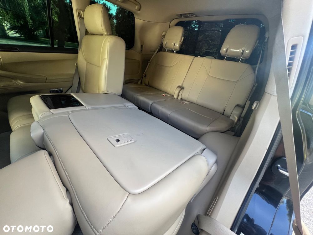Lexus LX 570 - 39