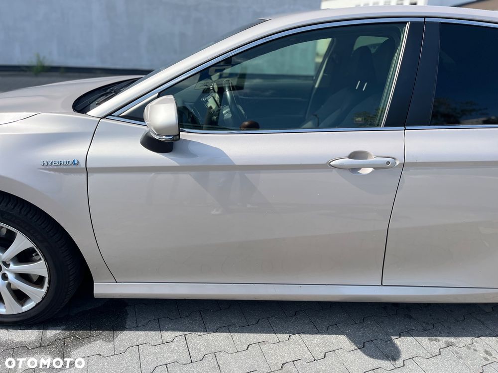 Toyota Camry 2.5 Hybrid Comfort CVT - 11