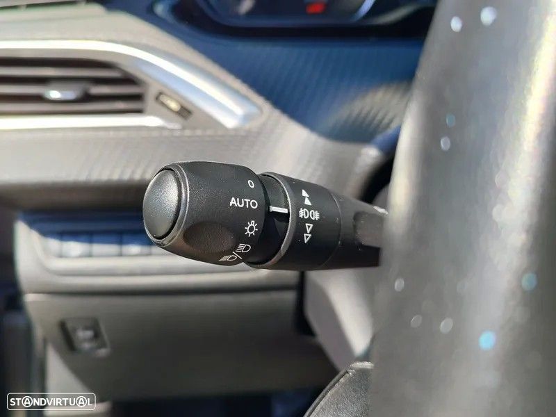 Peugeot 208 1.5 BlueHDi Signature - 19