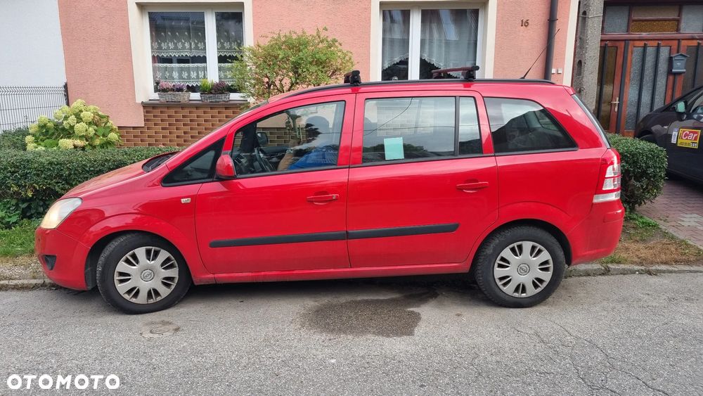 Opel Zafira 1.8 Cosmo EU5 - 1