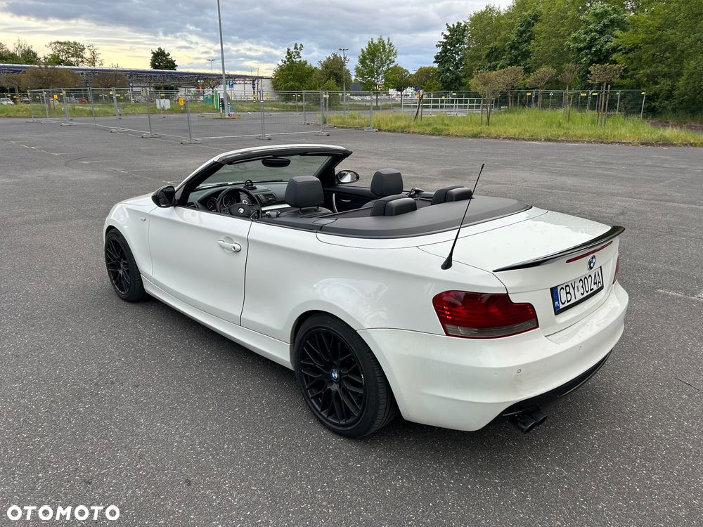 BMW Seria 1 118d Cabrio Limited Edition Lifestyle mit M Sportpaket - 4