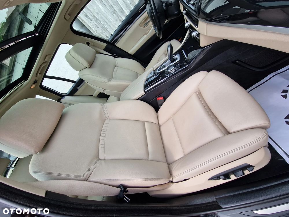BMW Seria 5 520d xDrive - 27