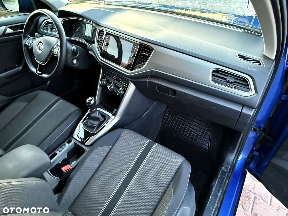 Volkswagen T-Roc - 13