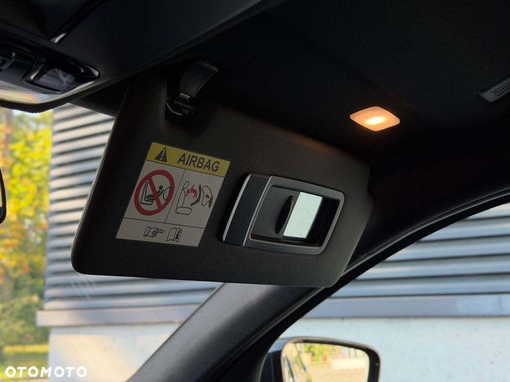 BMW Seria 3 318i M Sport sport - 20
