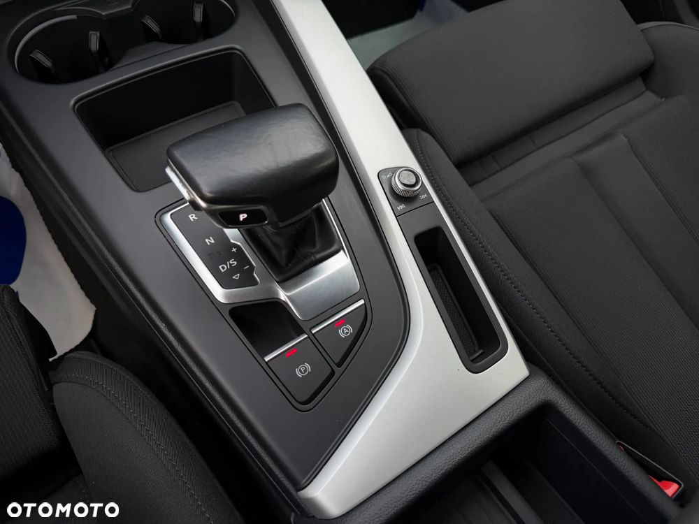 Audi A4 Avant 35 TFSI S tronic - 20