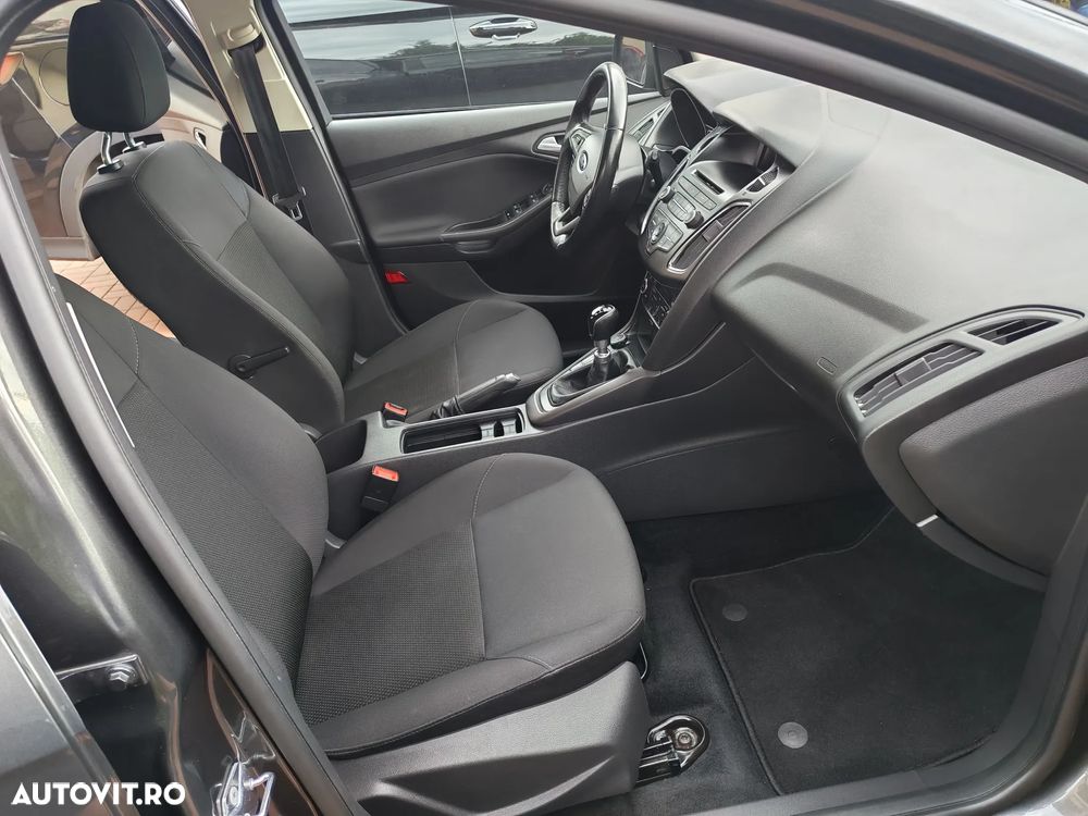 Ford Focus 1.5 EcoBlue Start-Stopp-System TITANIUM STYLE - 9