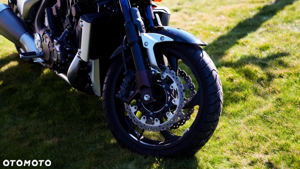 Yamaha V-MAX - 9
