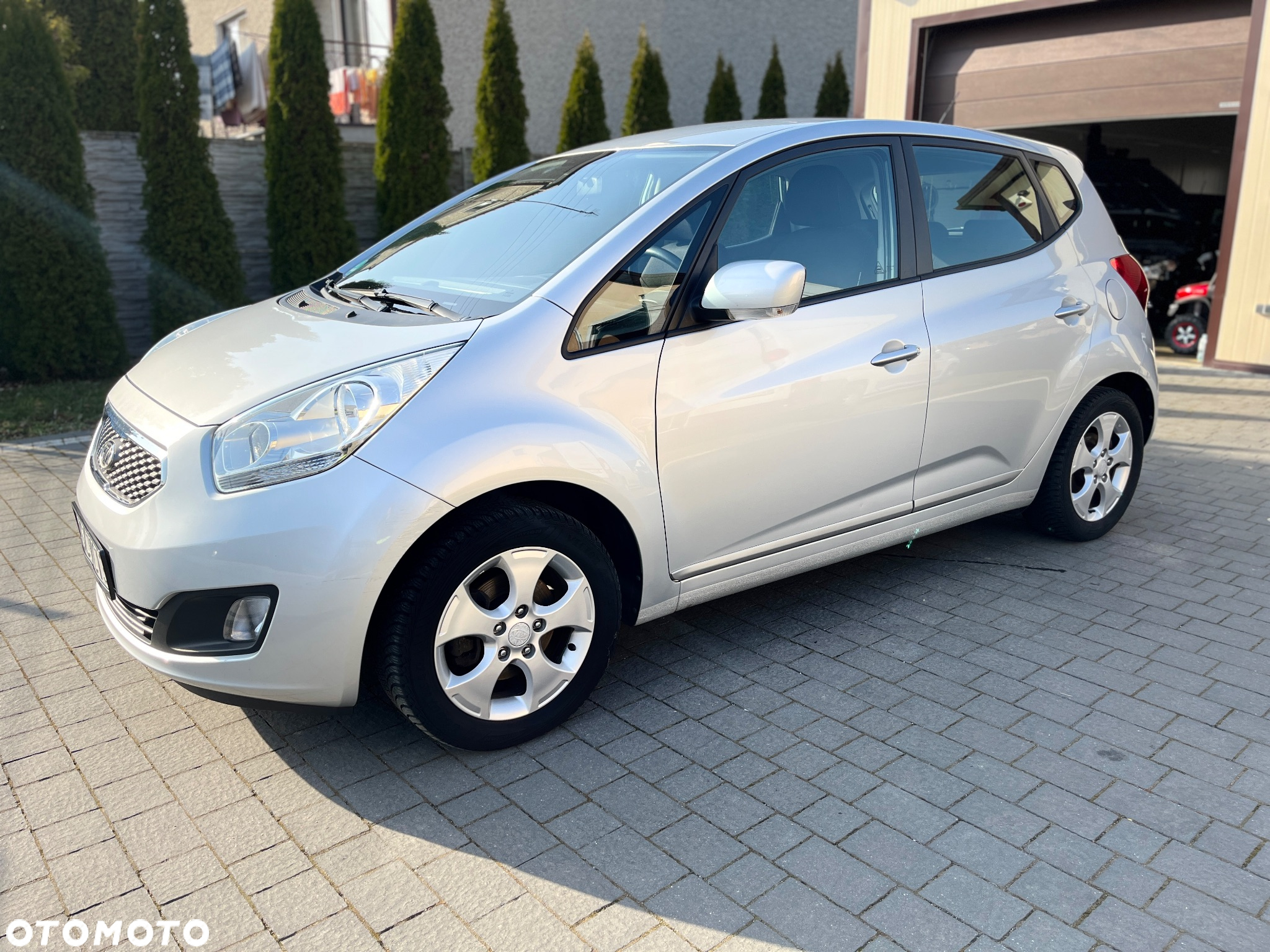 Kia Venga 1.6 L - 11