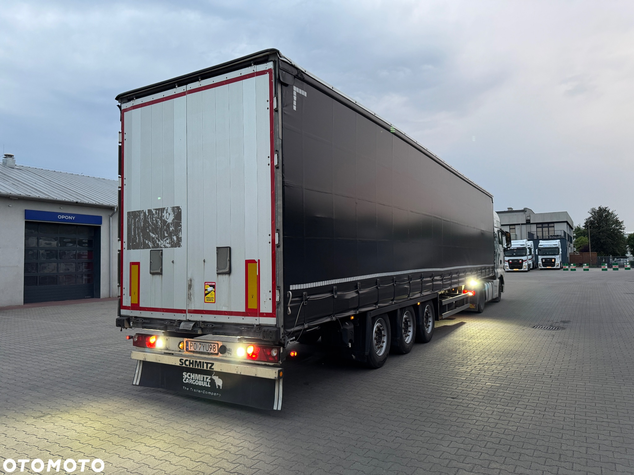 Schmitz Cargobull Varios dwa poziomy jazdy / mega - 4