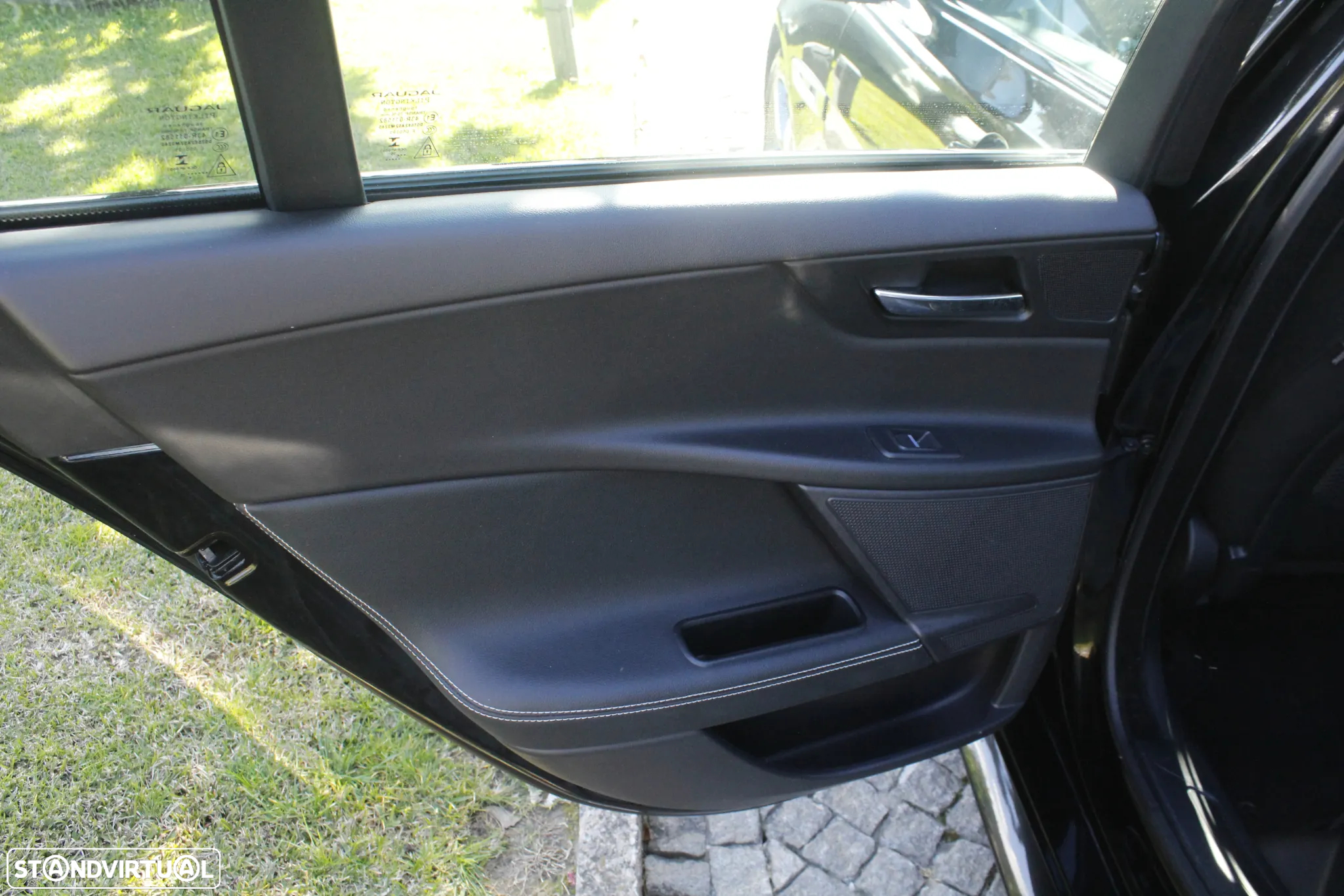 Jaguar XE 2.0 D R-Sport Aut. - 20