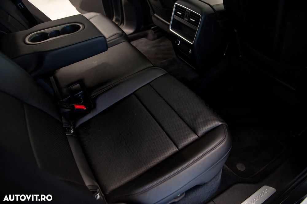 Porsche Cayenne - 34