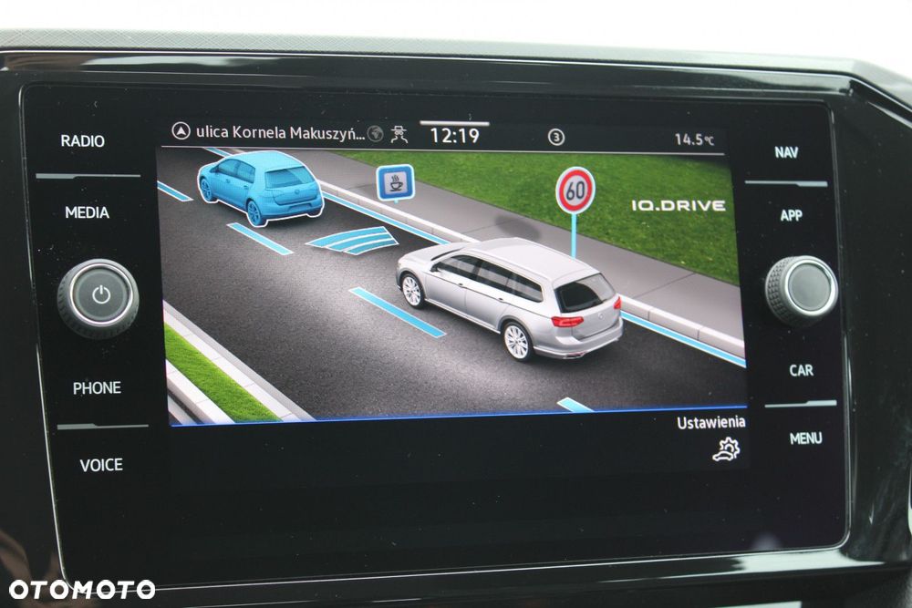 Volkswagen Passat Variant - 24