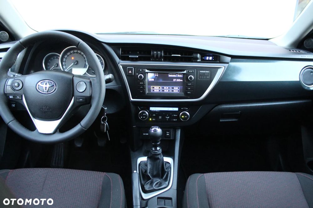 Toyota Auris 1.4 D-4D Life - 6
