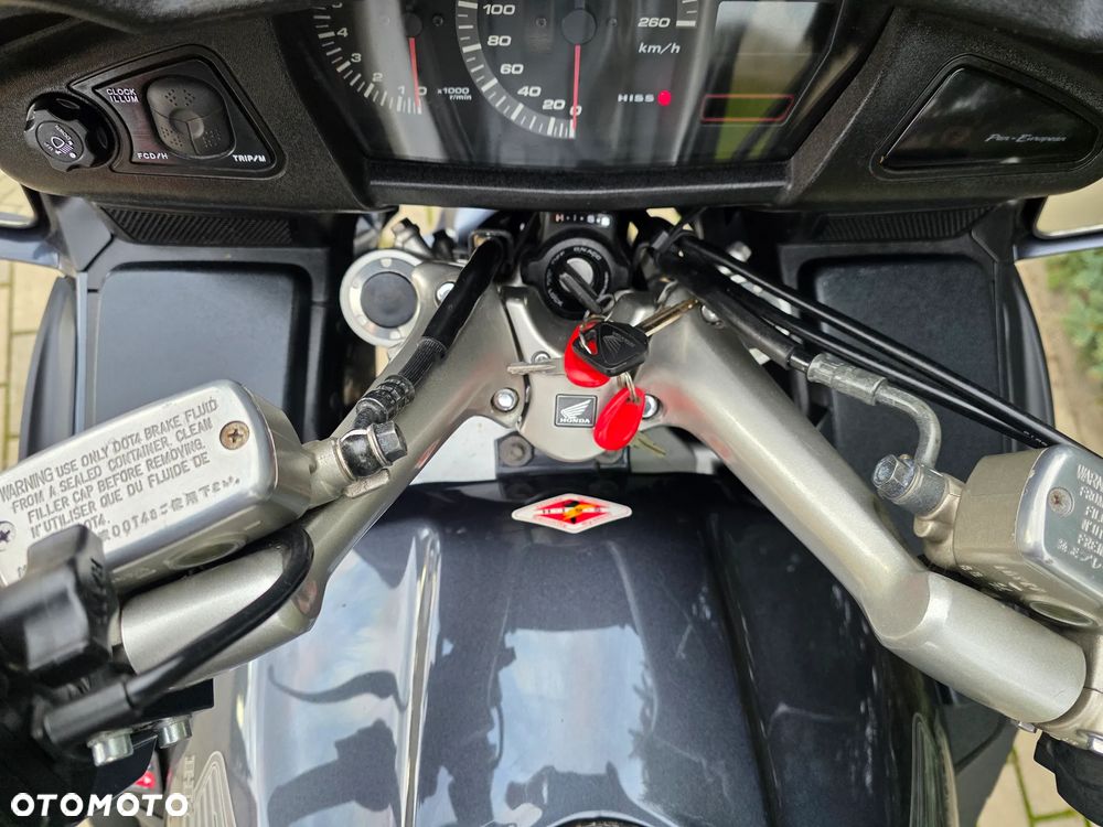 Honda ST - 29