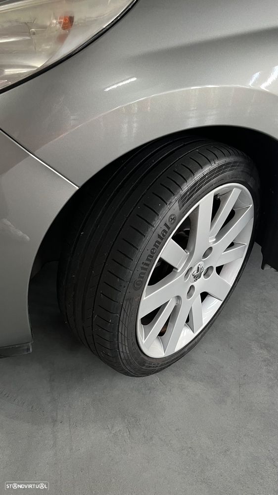 Peugeot 207 CC 1.6 HDi FAP Sport - 19