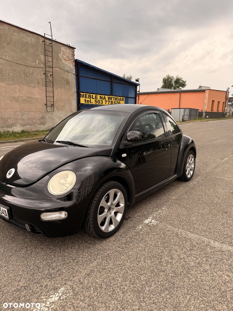 Volkswagen New Beetle - 2