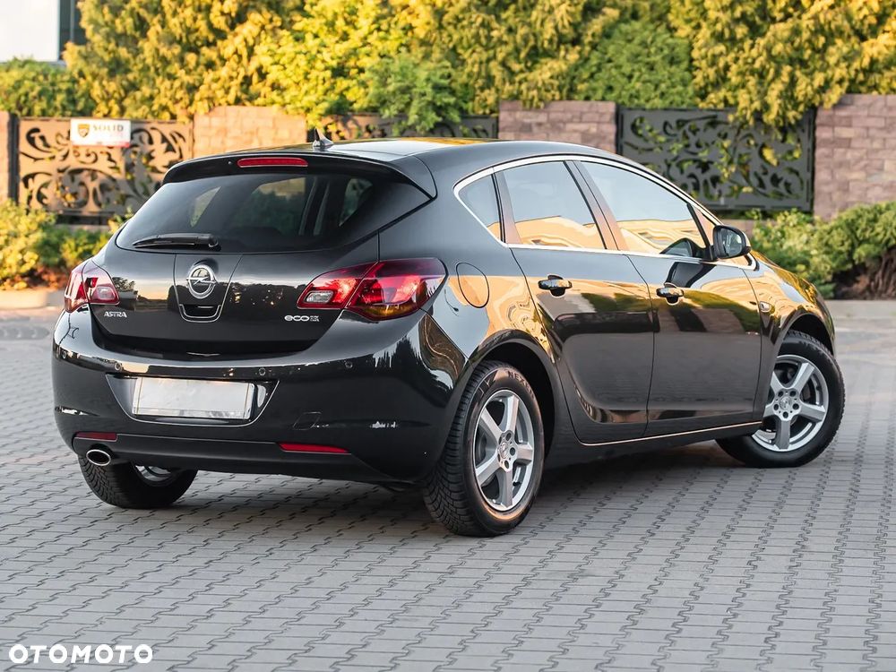Opel Astra 1.4 Turbo Cosmo - 13