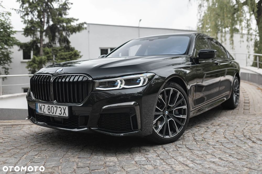 BMW Seria 7 750i xDrive - 1
