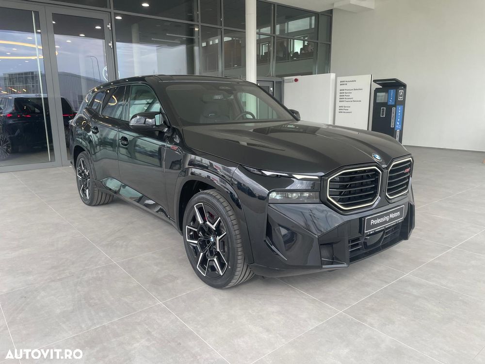 BMW XM - 4