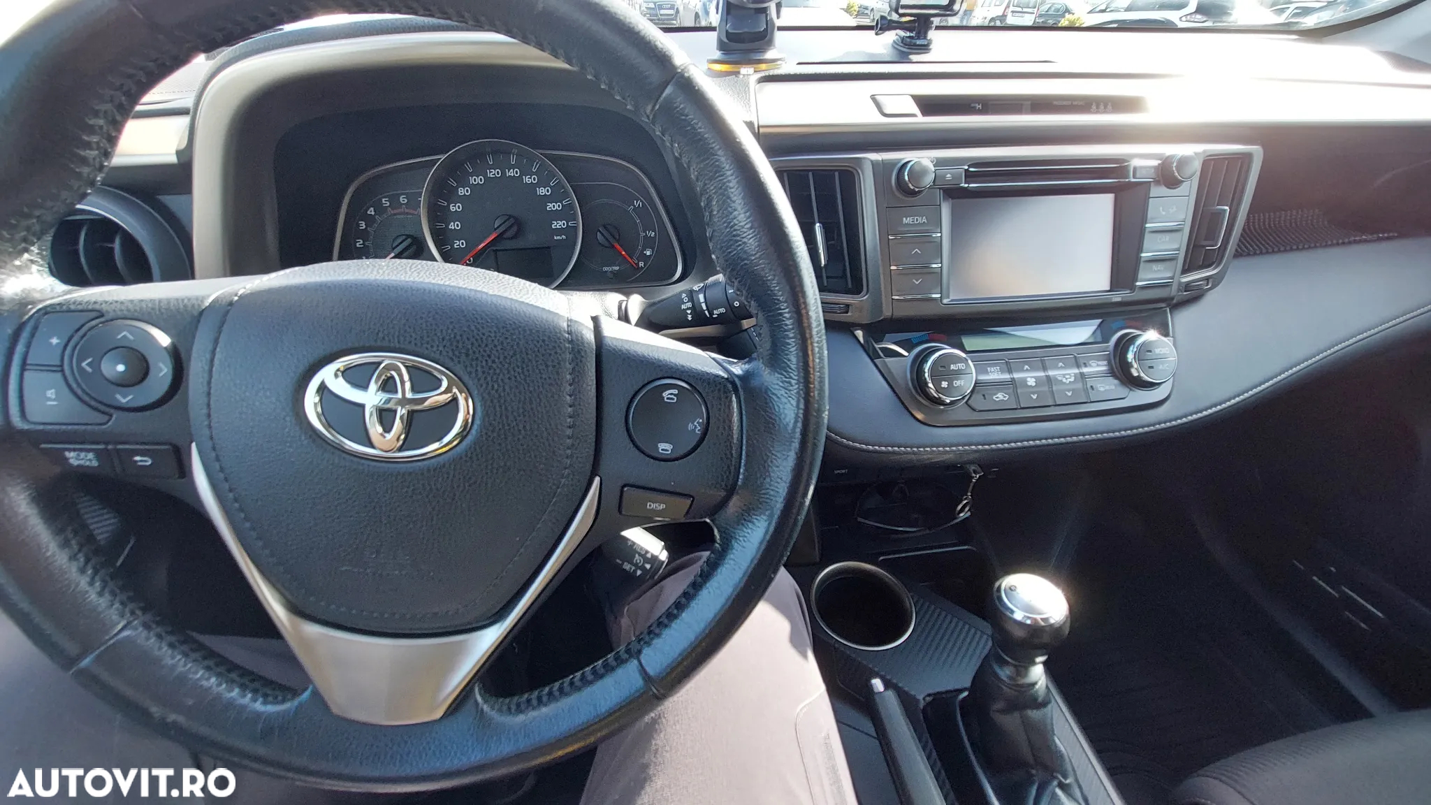 Toyota RAV4 2.2 D-4D 4WD Executive - 11
