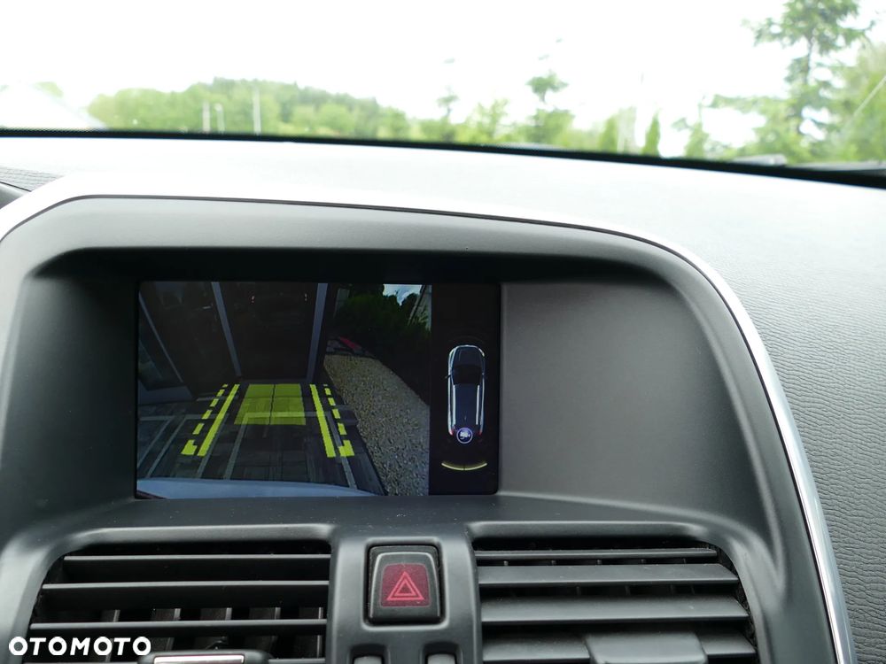 Volvo XC 60 D4 Geartronic Momentum - 15