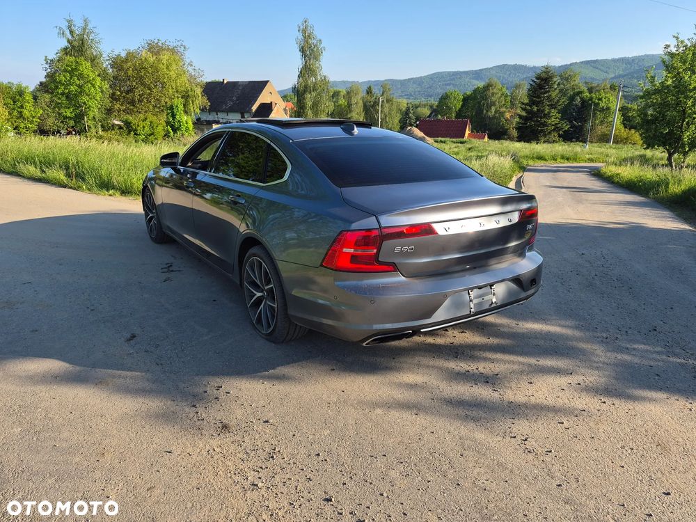 Volvo S90 T6 AWD Momentum - 4