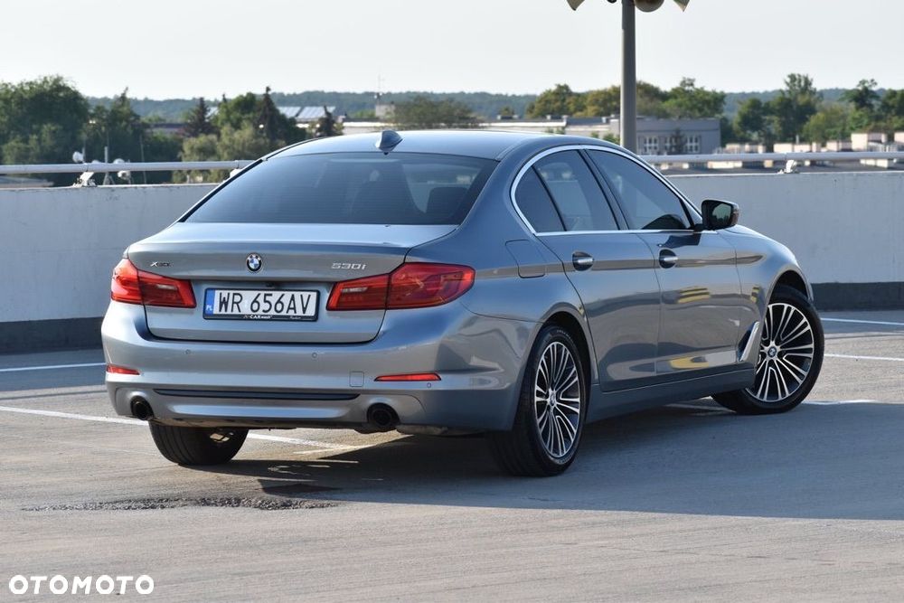 BMW Seria 5 530i xDrive Sport Line - 21