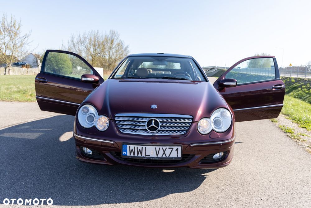 Mercedes-Benz Klasa C 180 Kompressor - 11