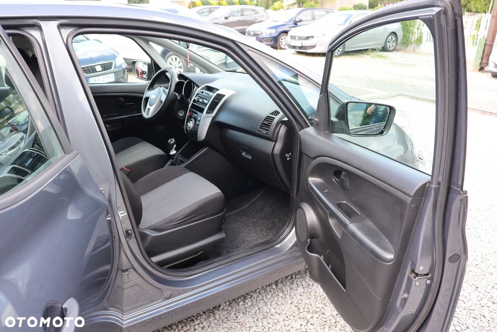 Kia Venga 1.4 CRDi L - 11
