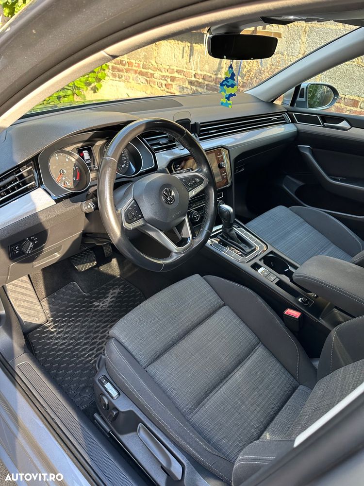 Volkswagen Passat 2.0 TDI SCR DSG Highline - 20