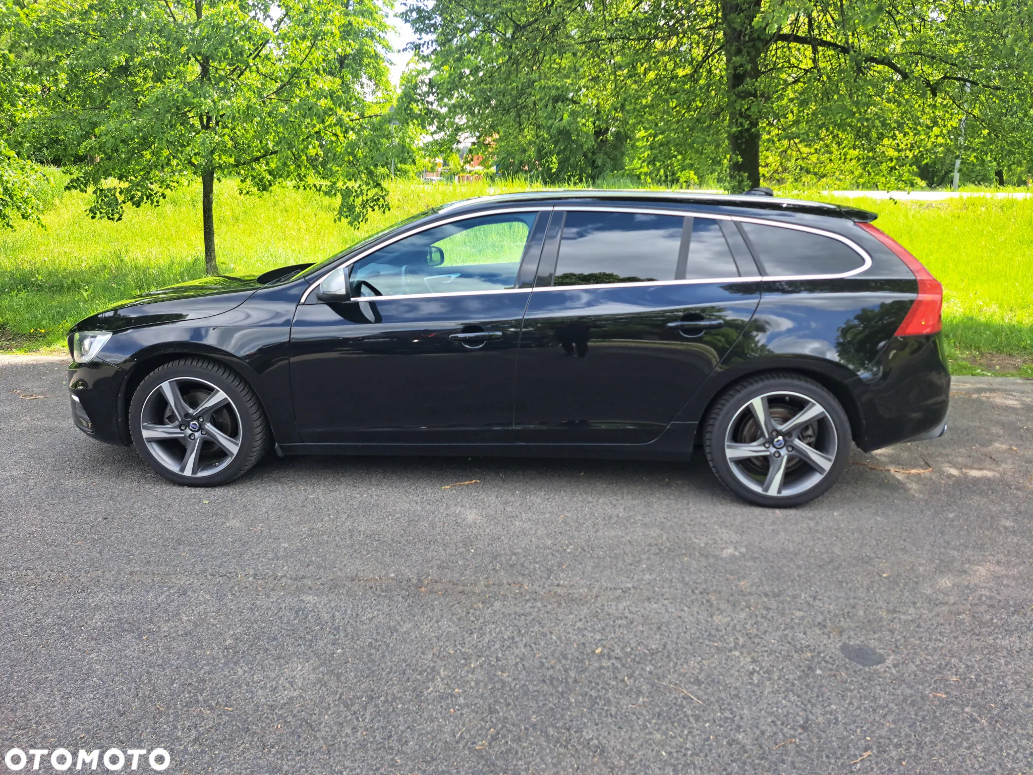 Volvo V60 D2 Drive-E R-Design Kinetic - 4