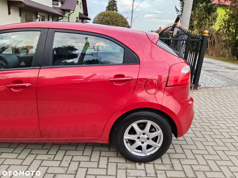 Kia Rio 1.2 Attract - 17