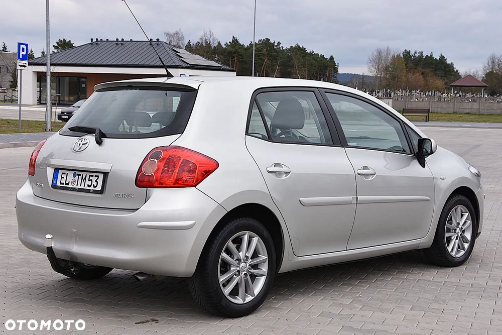 Toyota Auris 1.6 Luna - 4