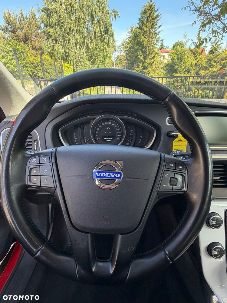 Volvo V40 Cross Country T4 AWD Ocean Race - 15