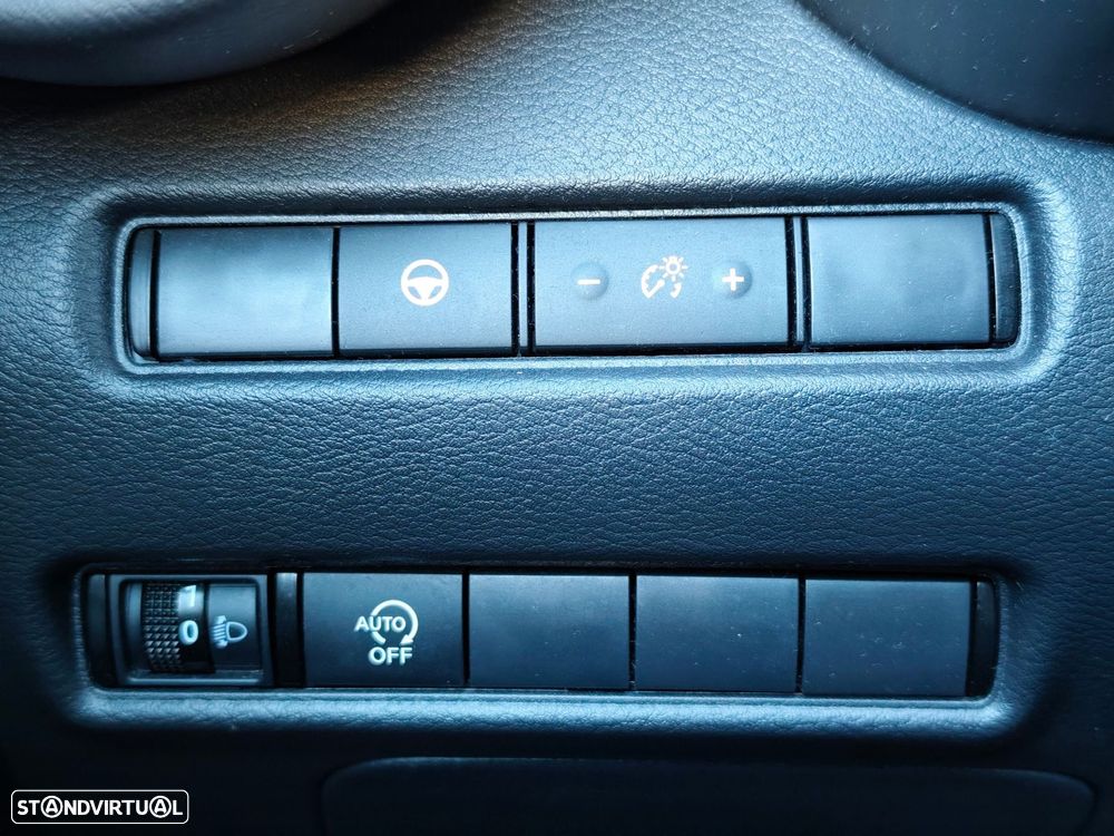 Nissan Juke 1.0 DIG-T Tekna DCT - 32